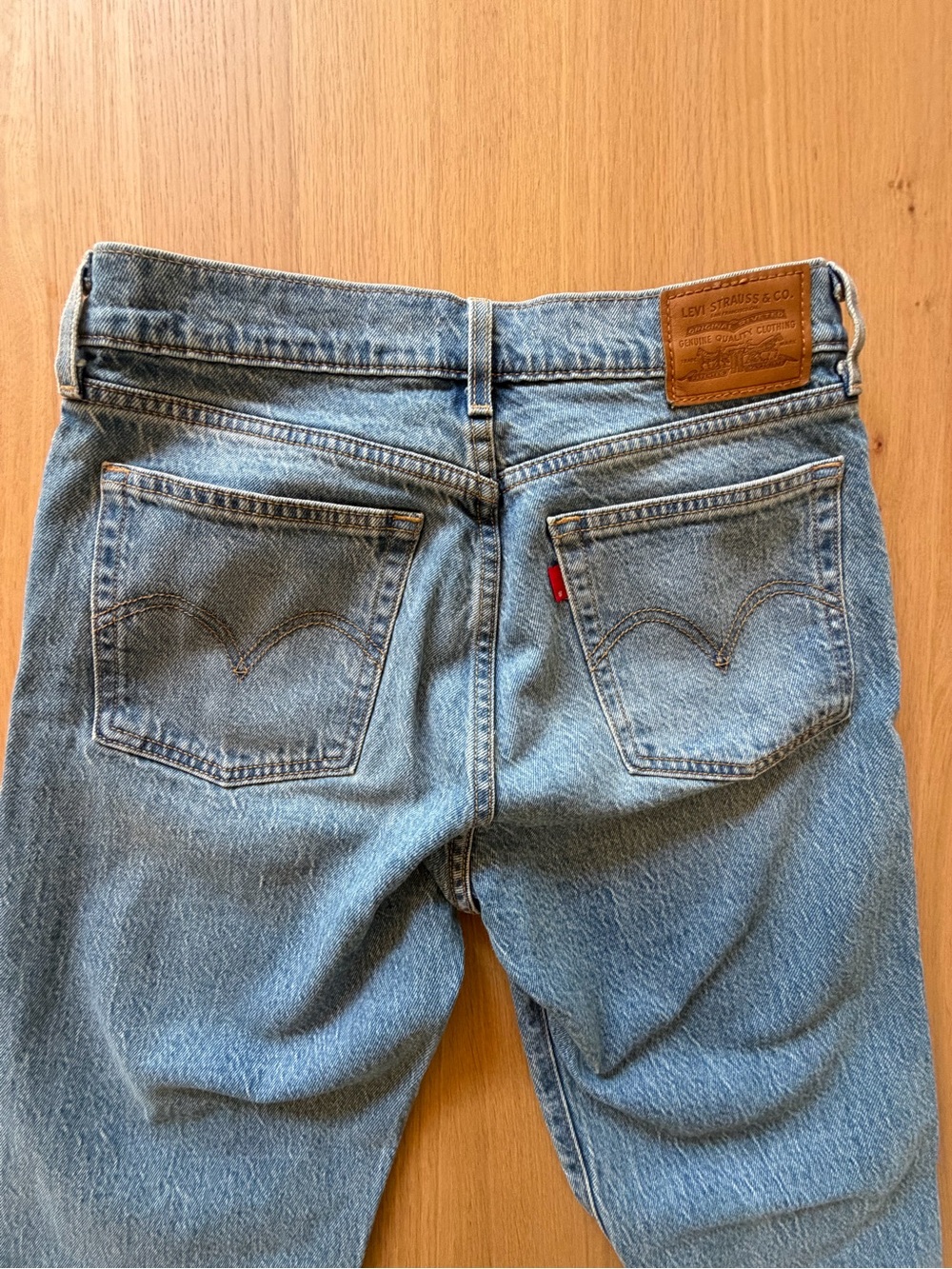Levi's Women’s Light Blue Relaxed Fit Denim Jeans